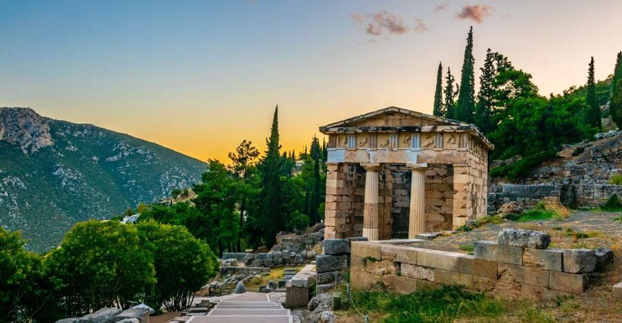 Delphi: Archaeological Site & Museum Ticket with Audio Tour - Practical preparation for the hillside