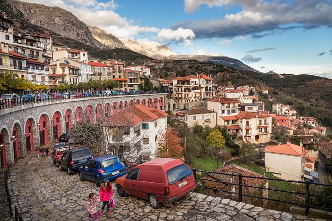 Delphi English Day Trip from Athens with Official Guide - Lunch in Delphi: convenient, not always the best choice