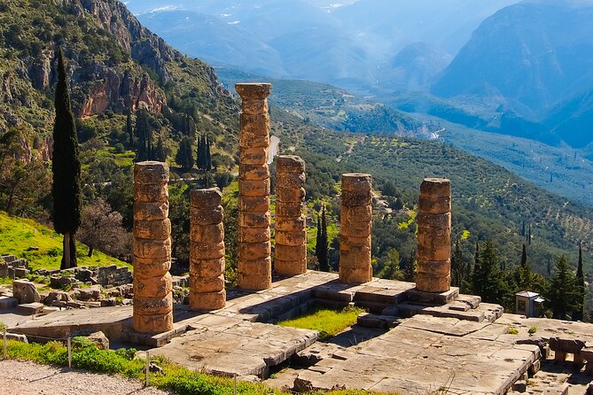 Delphi full day V.R audio guided tour with entry ticket - Delphi Archaeological Museum: the essential first stop