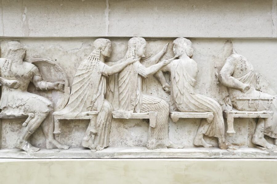 Delphi Guided Walking Tour and Admission Ticket - Private groups and the value of $181