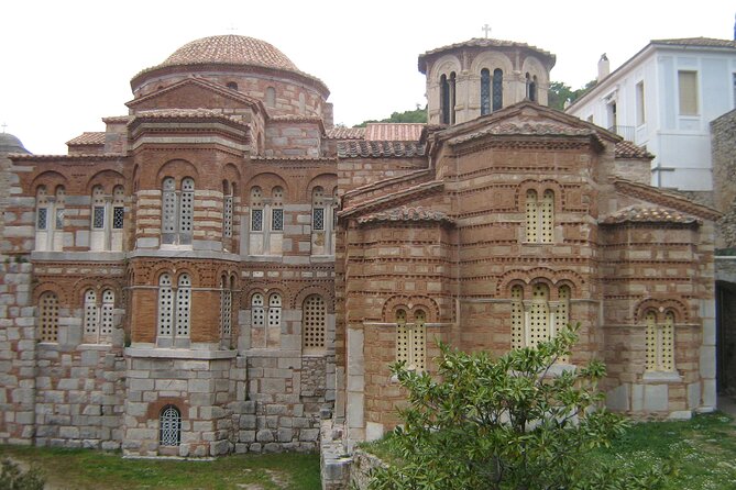 Delphi, Hosios Loukas Monastery full day private tour from Athens - Mount Parnassus and Arachova views