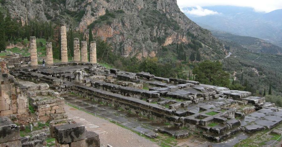 Delphi: Spanish guided one day tour - Why Delphi Is Worth a Long Day from Athens