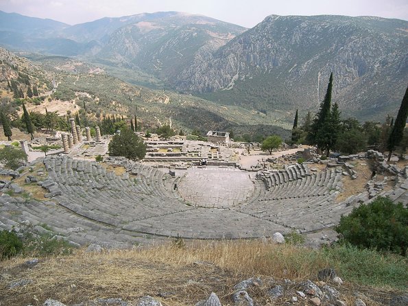Delphi & Thermopylae Full Day Private Tour from Athens - Leaving Athens for the Hot Gates