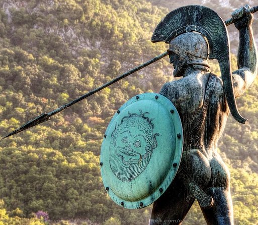Delphi & Thermopylae Full Day Private Tour from Athens - Arachova, a short mountain stop