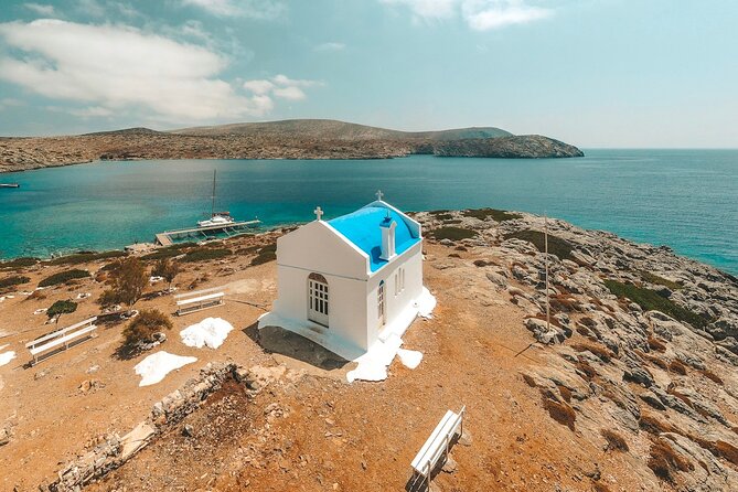 Dia Island Catamaran – Premium Lunch, Open Bar, Small Group - Sailing from Heraklion toward Dia Island