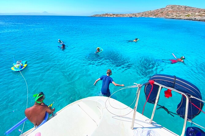 Dia Island Catamaran – Premium Lunch, Open Bar, Small Group - Is $181.41 a fair price?