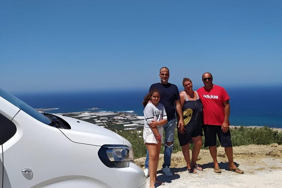Elafonissi: Private Beach Day Trip with SUP - Who should book this Elafonissi trip?