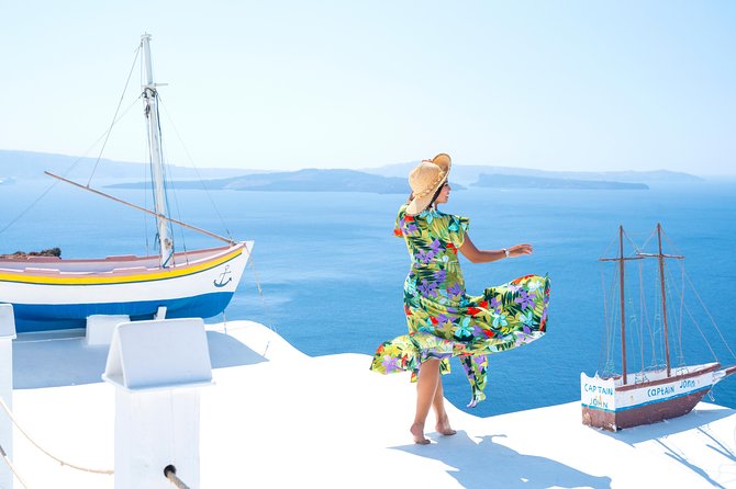 Explore Santorini with a Local Private Driver - Key points at a glance