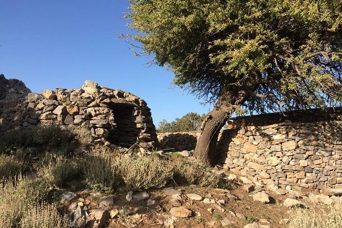 Explore the White Mountains of Crete - Meskla and the chain of Cretan villages