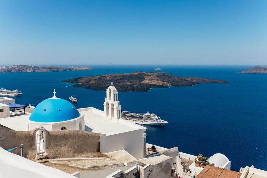 Fira: Guided Foodie Walking Tour with Tastings - Why the tour works for solo visitors and couples