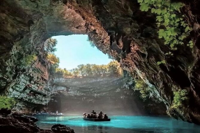 From Argostoli: Melissani Lake and Myrtos Beach - Why this Kefalonia pairing works