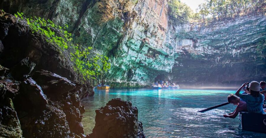 From Argostoli: Melissani Lake & Drogarati Caves Tour - Key points at a glance