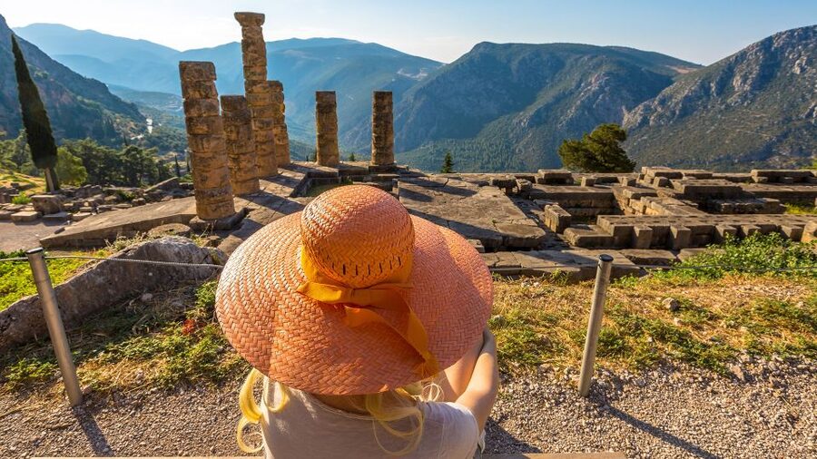 From Athens: 3 Days in Meteora & Delphi with Tours & Hotel - Should you book it?