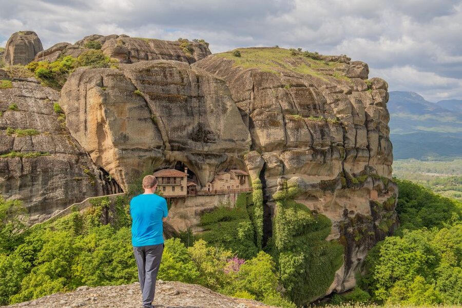 From Athens: 3 Days in Meteora & Delphi with Tours & Hotel - Day one: Athens to Kalambaka, then sunset at Meteora