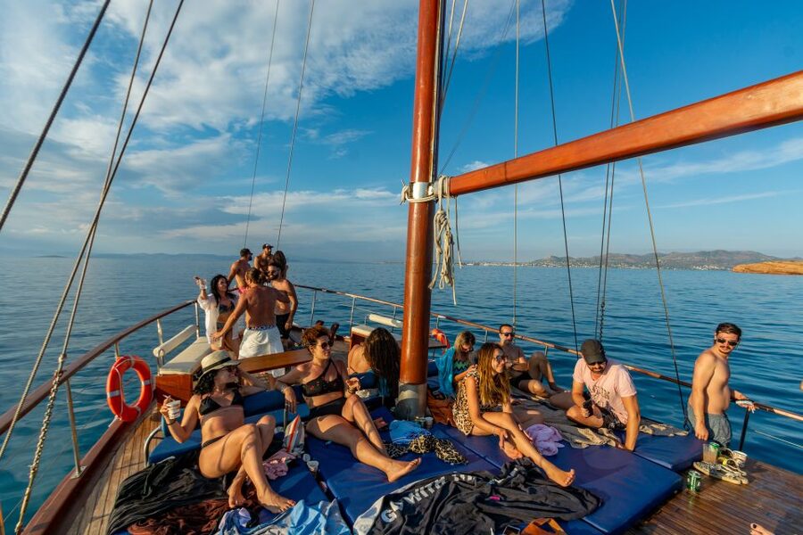 From Athens: Aegina, Agistri and Metopi Day Cruise w/ Lunch - Aegina and the flavor of pistachios