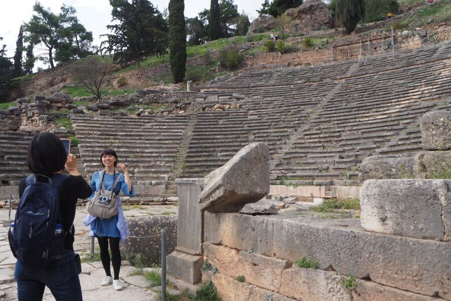 From Athens: Day Tour to Delphi - Lunch near Delphi and what you actually pay for