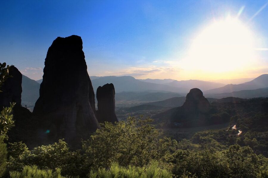 From Athens: Delphi and Meteora 2-Day Tour with Hotel - Key points to know before booking