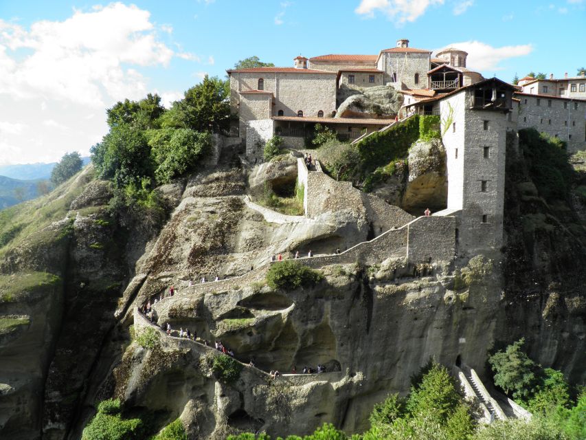 From Athens: Delphi and Meteora 2-Day Tour with Hotel - Dinner and an overnight in Kalabaka