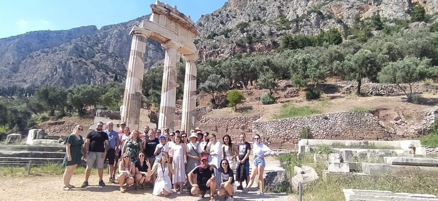 From Athens: Delphi Day Trip & Arachova Village Stop - Why Delphi makes a worthwhile day from Athens