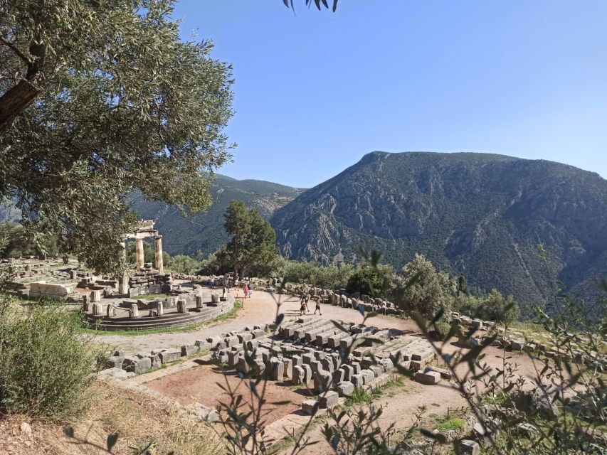 From Athens: Delphi Full Day V.R. Audio Guided Tour - Exploring the Sanctuary of Apollo with VR