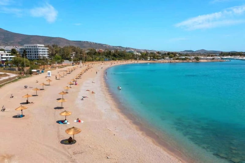 From Athens: Lake Vouliagmeni Spa & Temple of Poseidon Tour - Who should book this outing?