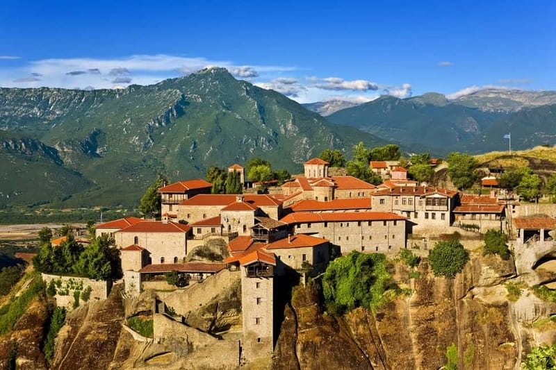 From Athens: Meteora Monasteries and Hermit Caves Tour - Kalambaka, refreshments, and the trip home