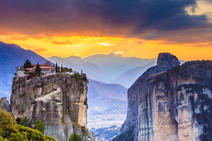 From Athens: Private Day Tour to Meteora and Thermopylae - Stairs, dress rules, and the practical side of monastery visits