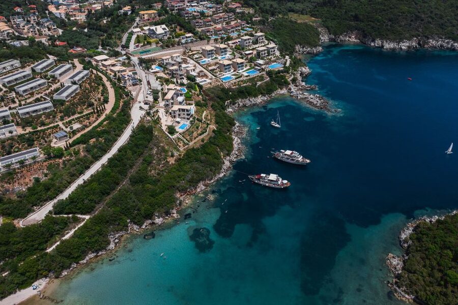 From Benitses/Lefkimmi: Blue Lagoon & Papanikolis Cruise - Who will enjoy this cruise most