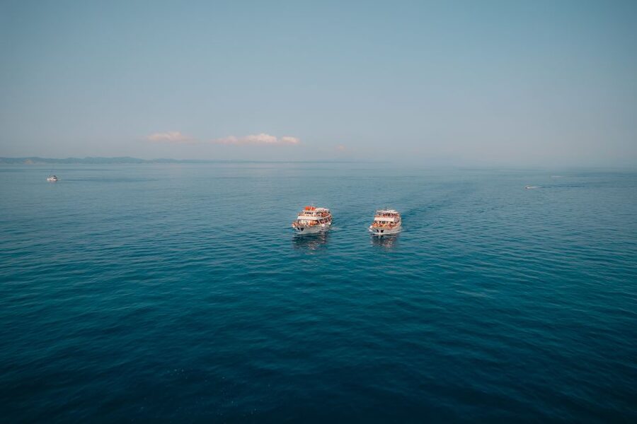 From Benitses/Lefkimmi: Blue Lagoon & Papanikolis Cruise - Leaving Corfu for the Epirus coast