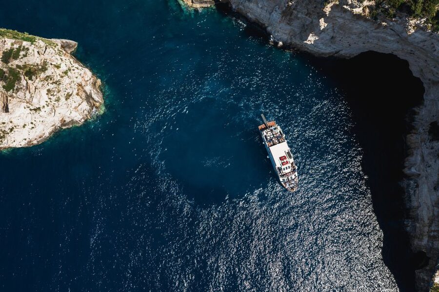From Benitses/Lefkimmi: Paxos, Antipaxos & Caves Day Cruise - Practical tips for a better day