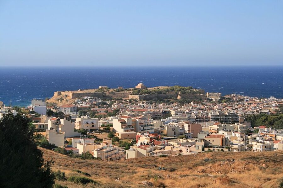 From Chania: Knossos Palace and Heraklion Full-Day Tour - Heraklion Archaeological Museum: the smart extra