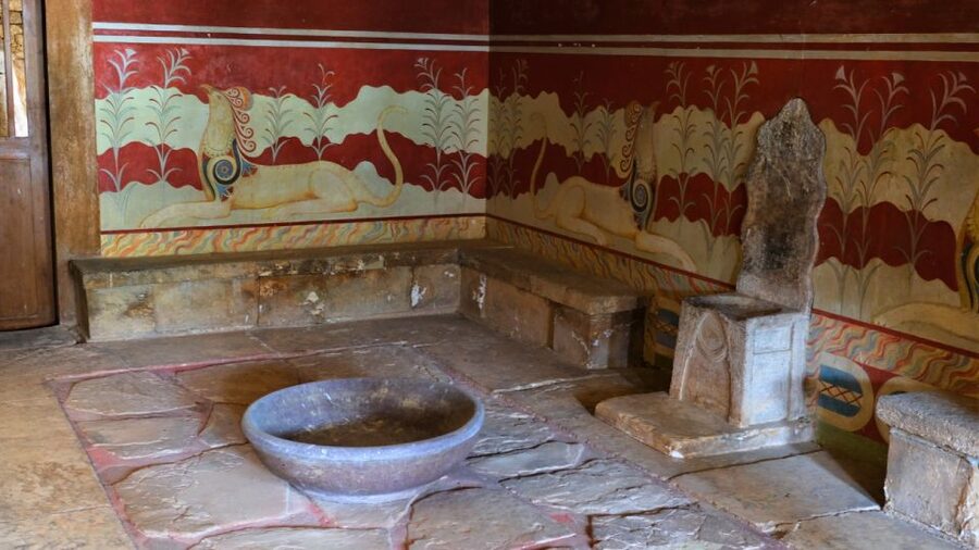 From Heraklion: Historical Center City Tour & Knossos Palace - Who should book this Knossos and Heraklion tour?