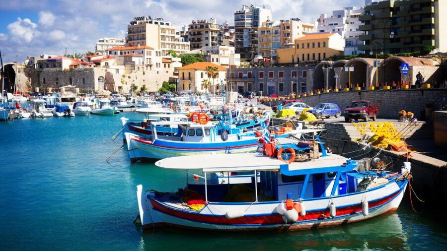 From Heraklion: Historical Center City Tour & Knossos Palace - Group size, languages, and guide quality