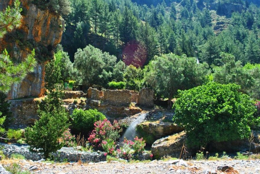 From Heraklion: Samaria Gorge & Agia Roumeli Hiking Day Trip - Key points to know before booking
