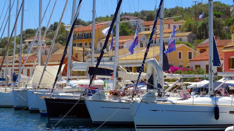 From Lefkimmi: Paxos, Antipaxos & Blue Caves Boat Tour - The boat ride to Antipaxos takes about 90 minutes