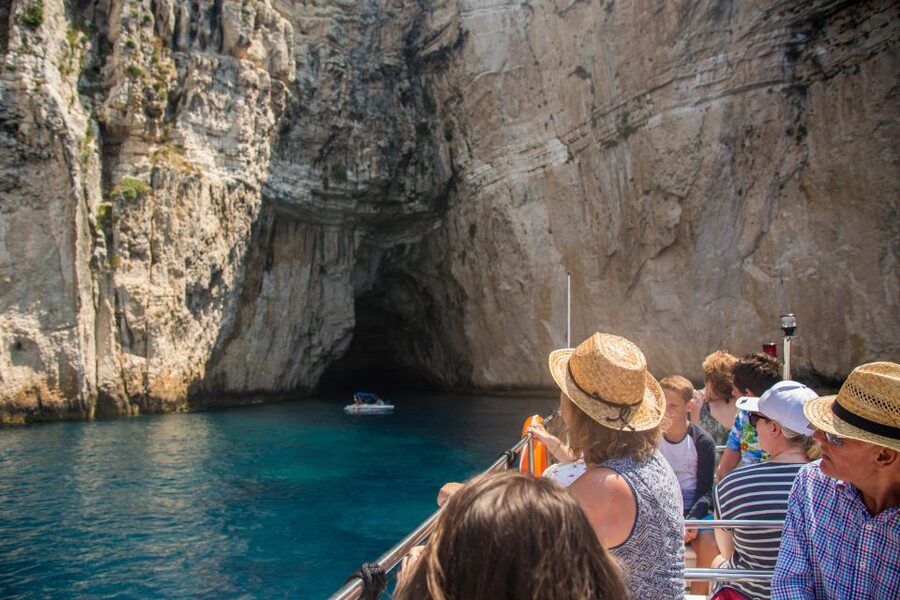 From Lefkimmi: Paxos, Antipaxos & Blue Caves Speedboat Tour - What the seven-hour schedule feels like