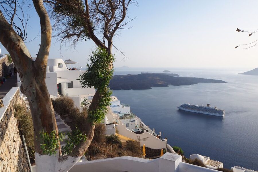 From Naxos: Full-Day Boat Trip to Santorini - Why this Naxos to Santorini day trip works