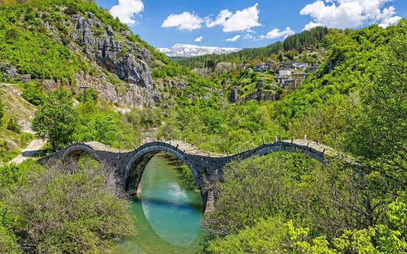 From Parga: Zagoria and Vikos Gorge Day Trip with Lunch - Why Vikos Gorge is worth a long day from Parga