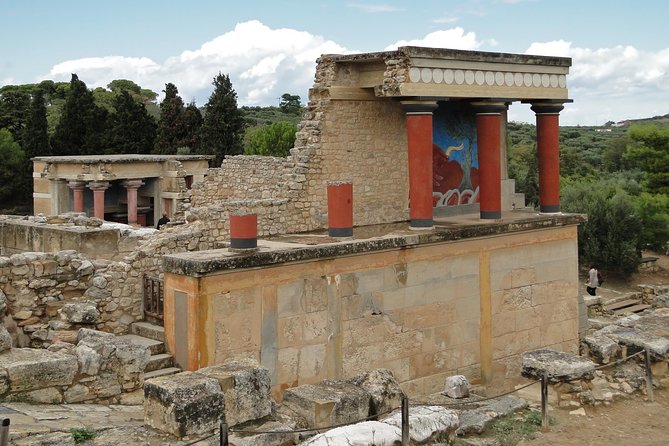From Rethymno: Full-Day Knossos And Heraklion with free time - From Rethymno to Knossos by bus