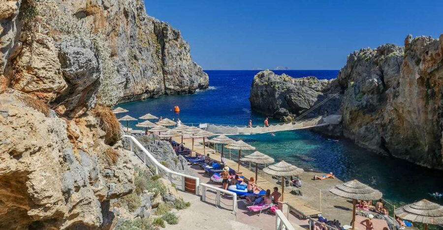 From Rethymno private full day tour to the south - Private transport and the guide’s role