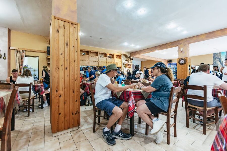 From Rethymno: Samaria Gorge Full-Day Trek, Pickup & Guide - Starting the 18-kilometer descent