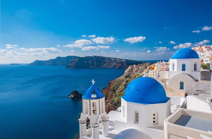 From Rethymno: Santorini Guided Tour and Cruise from Crete - Oia: famous, beautiful, and short on time