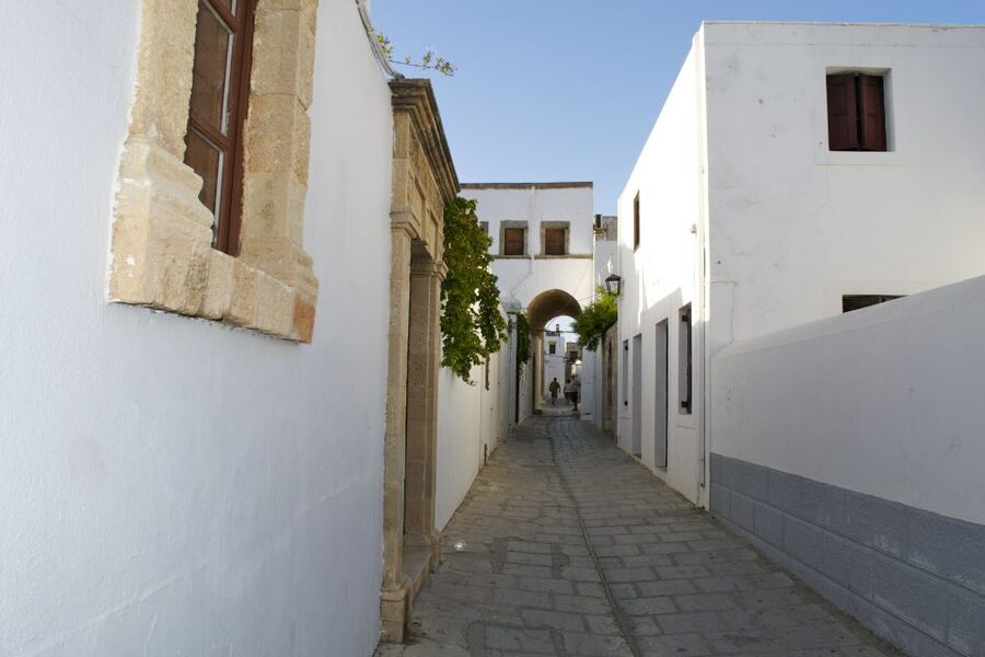 From Rhodes: Lindos Village and Acropolis Guided Tour - Key points at a glance