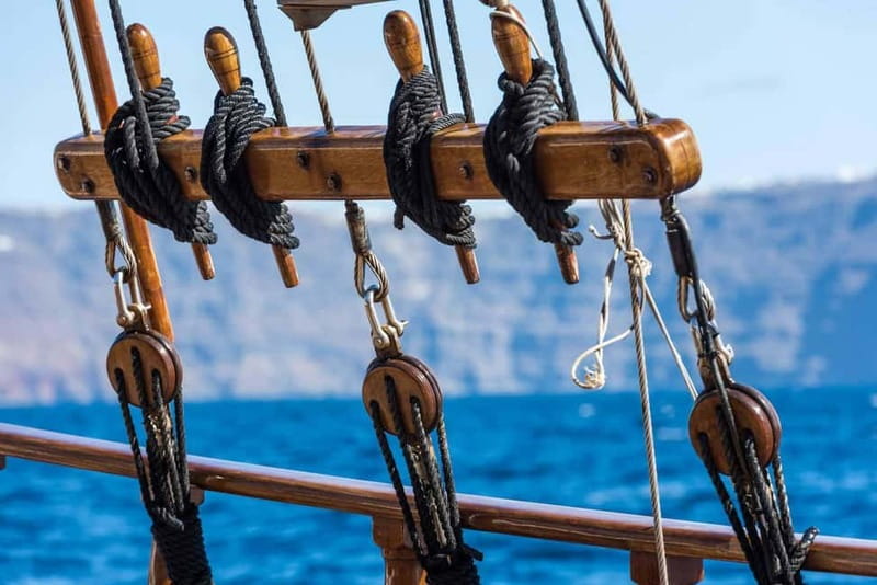 From Santorini: Volcano Cruise With Oia Sunset - Nea Kameni and the €5 volcano walk