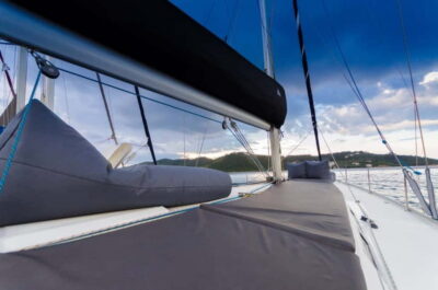 From Skiathos Marina: Yacht Sailing Day Trip with Lunch