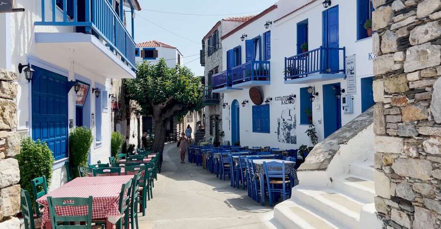 From Skiathos: Skopelos and Alonissos Boat Trip with Stops - Skopelos Town in a 1.5-hour stop