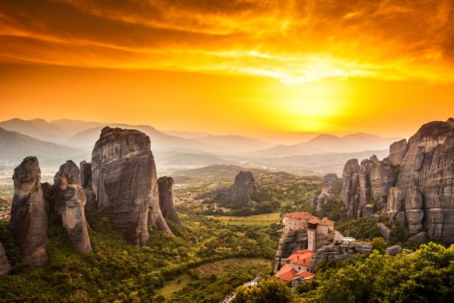 From Thessaloniki: Full Day Trip to Meteora - What the $63 price really covers