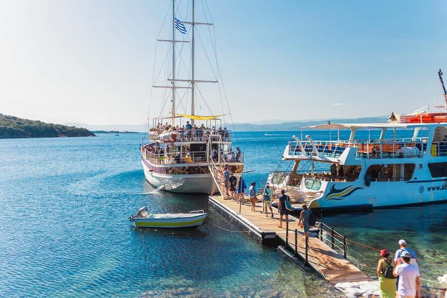 From Thessaloniki: Halkidiki Blue Lagoon Cruise with Lunch - The Blue Lagoon near Vourvourou and Diaporos