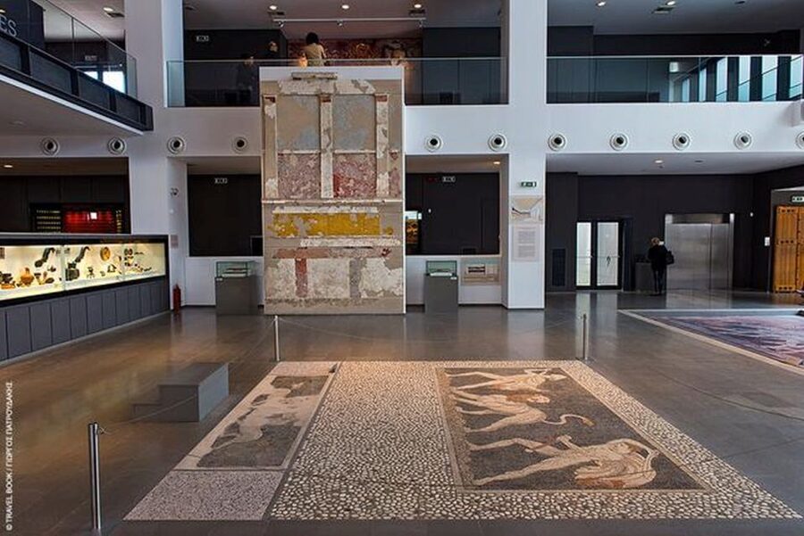 From Thessaloniki: Pella and Vergina Day Trip - The one-hour drive from Thessaloniki