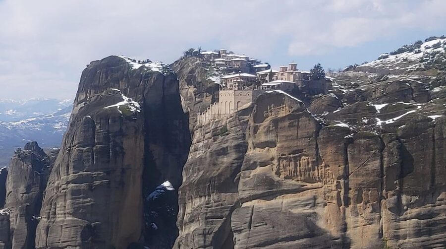 From Thessaloniki: Private Day Trip to Meteora with Transfer - Choosing the best pace at Meteora